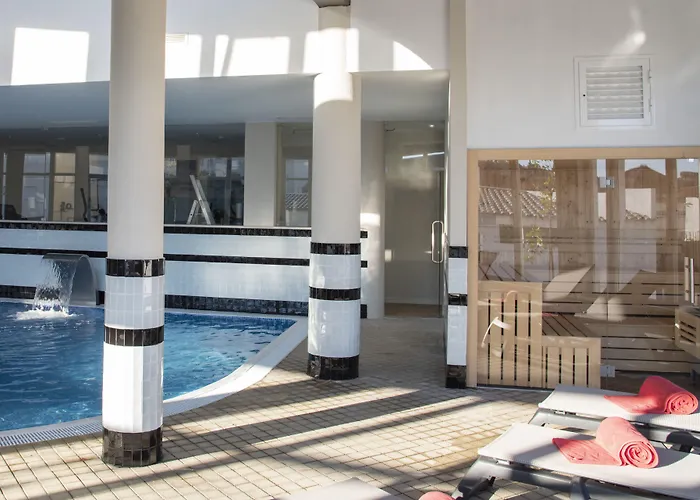 Luna Hotel de Tábua